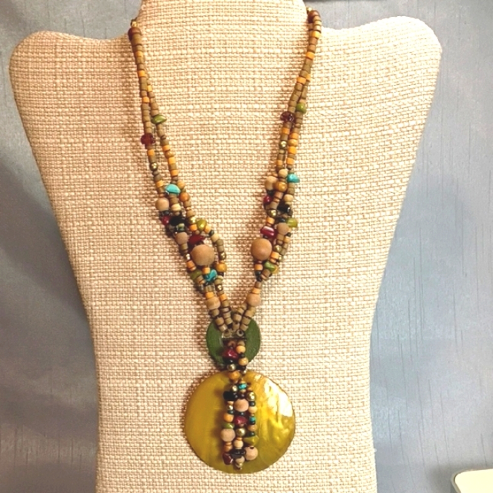 You and I Multicolor Beaded Necklace with Gold Pendant
